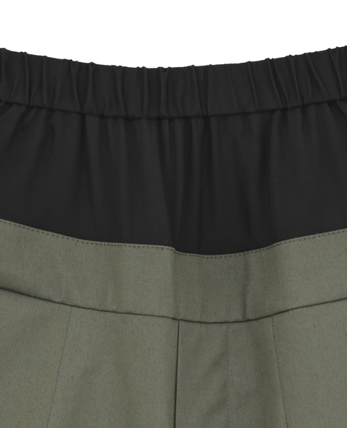 【LUTZ HUELLE/ルッツヒュエル】Low Shorts 詳細画像 カーキ 4