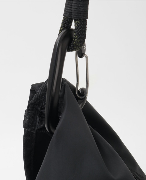 【RISLEY&times;OUTDOOR(リズレイ&times;アウトドア)】トライアングルフリルバッグ［R2601-TMM46］ 詳細画像 ブラック 4