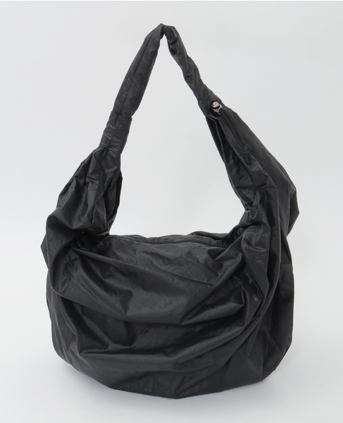 【ACOC/アコック】GLOSSY MID TANGLE TWIST BAG 詳細画像 ブラック 1