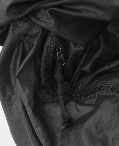 【ACOC/アコック】GLOSSY MID TANGLE TWIST BAG 詳細画像 ブラック 7