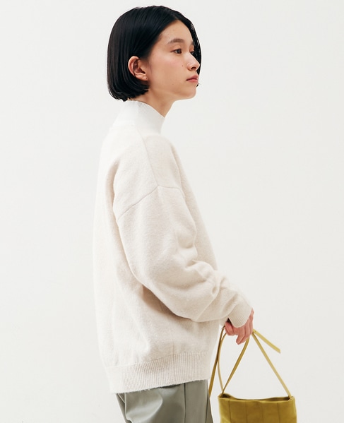 【ふわっと暖かい風合いの深めVネック☆レイヤードを楽しめるプレーンなシンプルニット】 詳細画像 ライトベージュ 7