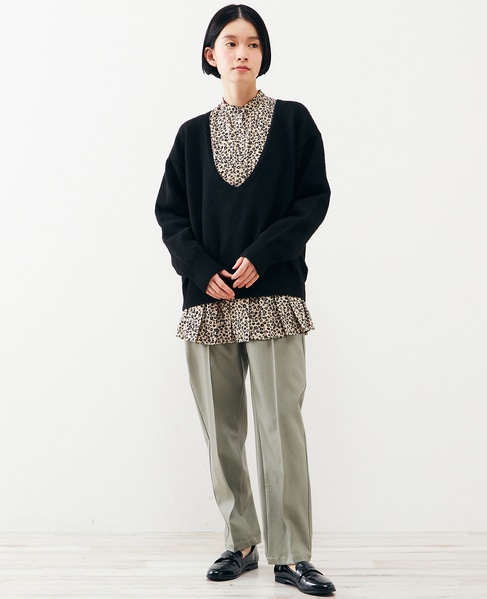 【ふわっと暖かい風合いの深めVネック☆レイヤードを楽しめるプレーンなシンプルニット】 詳細画像 ブラック 2