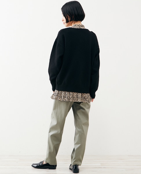 【ふわっと暖かい風合いの深めVネック☆レイヤードを楽しめるプレーンなシンプルニット】 詳細画像 ブラック 4