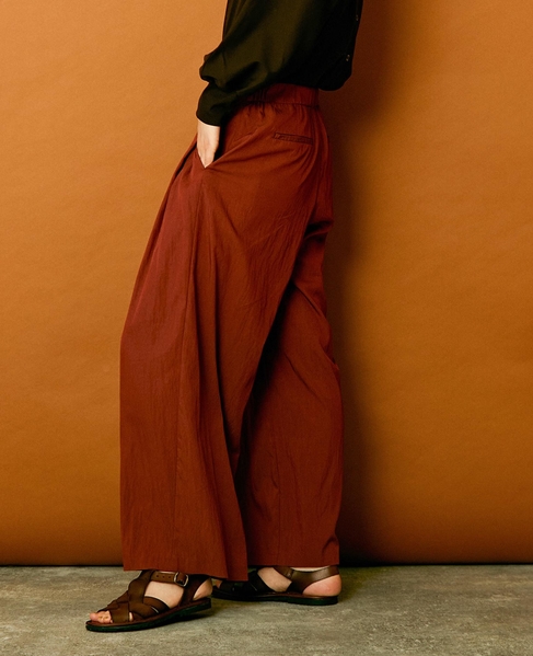 【リラクシーなシルエットのコットンレーヨンタックワイドパンツ】 詳細画像 ボルドー 3