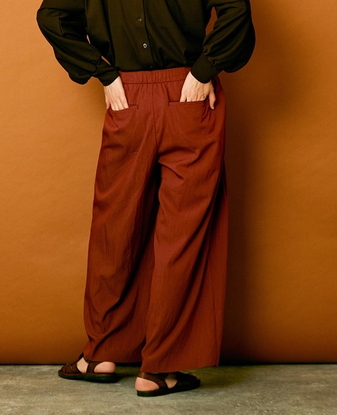 【リラクシーなシルエットのコットンレーヨンタックワイドパンツ】 詳細画像 ボルドー 4