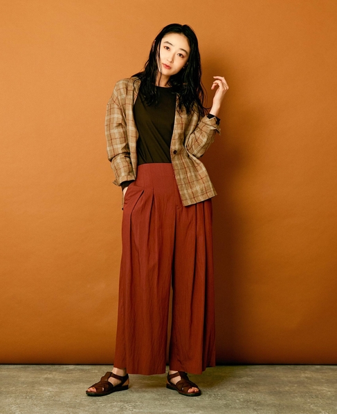 【リラクシーなシルエットのコットンレーヨンタックワイドパンツ】 詳細画像 ボルドー 9