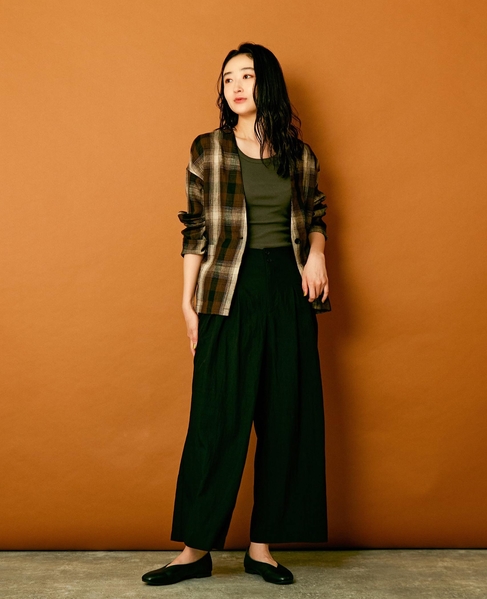 【リラクシーなシルエットのコットンレーヨンタックワイドパンツ】 詳細画像 ブラック 10