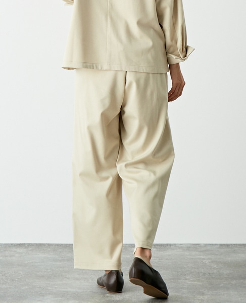 【マリンボタンがポイントのストレッチストレートパンツ】 詳細画像 ライトベージュ 3