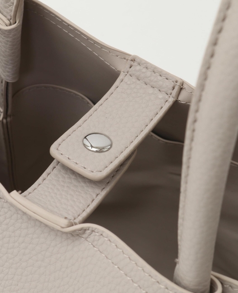 【持ち方を変えられる2wayキューブバッグ】 詳細画像 グレイッシュベージュ 10