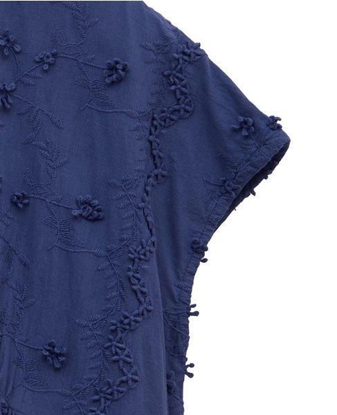 【コットンローン3D刺しゅうバンドカラーブラウス】 詳細画像 ブルー 11