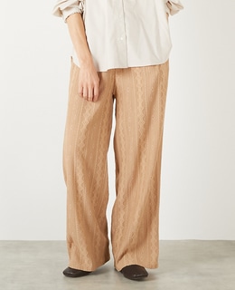 【幾何無地柄のカットジャガードパンツ】