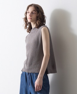 ボトルネックノースリーブニット