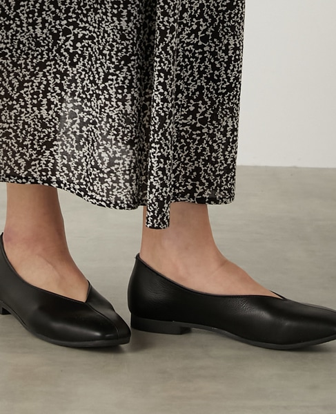 Vカットフラットシューズ 詳細画像 ブラック 2