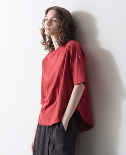 クルーネックラウンドヘムTシャツ