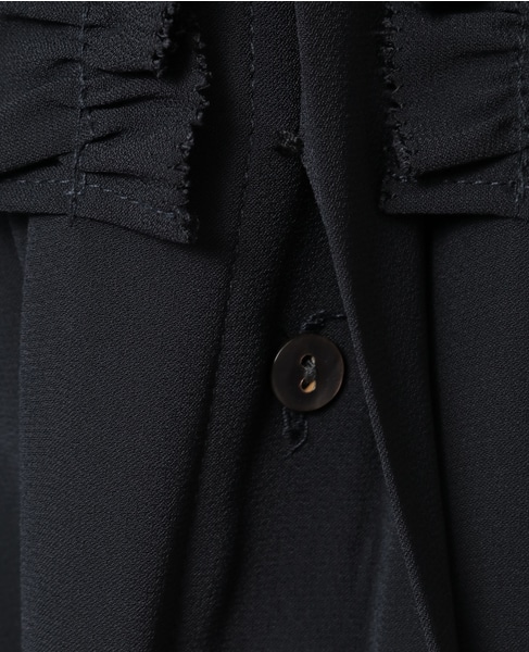 【noir】バックサテンフリルブラウス 詳細画像 チャコールグレー 16