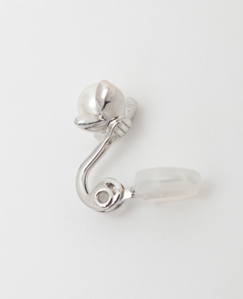 【ハレの日を華やかに彩るパールフラワーイヤリング】 詳細画像 シルバー 3