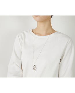 【リーフネックレス】