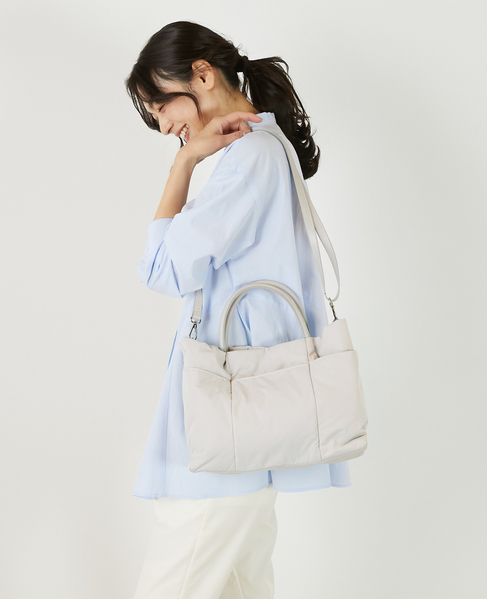 【ふんわり軽量な撥水2wayトートバッグ】 詳細画像 ライトグレー 3