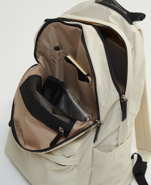 【撥水軽量！大人の12ポケットリュック】 詳細画像 ベージュ 7