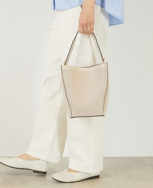 【パンチングショルダー付きバッグ】 詳細画像 ベージュ 1