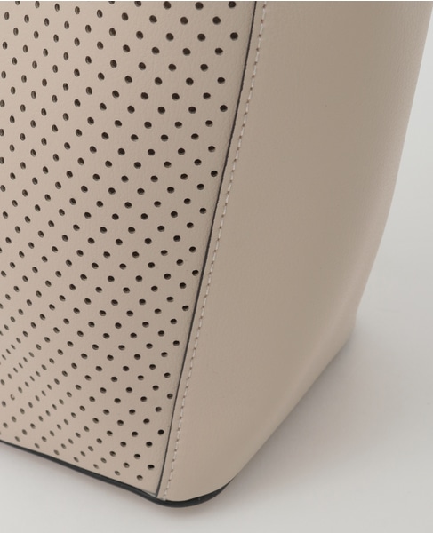 【パンチングショルダー付きバッグ】 詳細画像 ベージュ 9