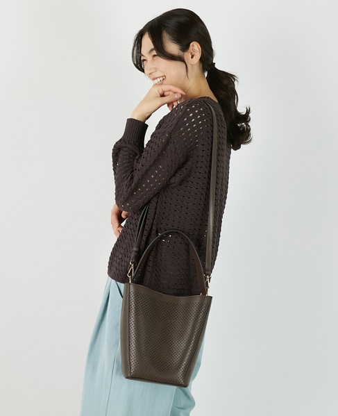 【パンチングショルダー付きバッグ】 詳細画像 チョコ 4