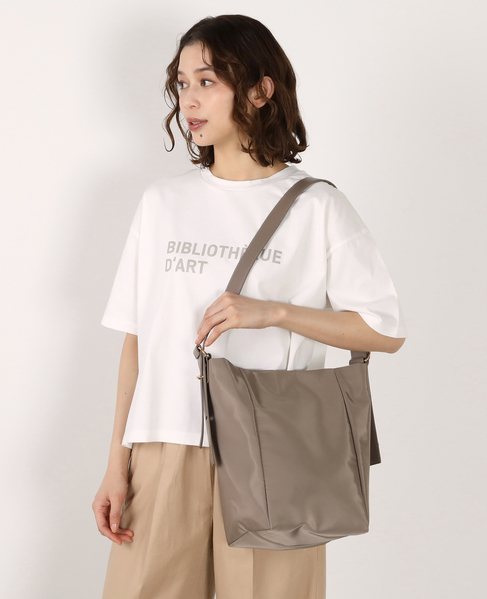 【ナイロンスクエアショルダーバッグ】 詳細画像 グレイッシュベージュ 7