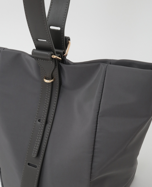 【ナイロンスクエアショルダーバッグ】 詳細画像 グレー 11