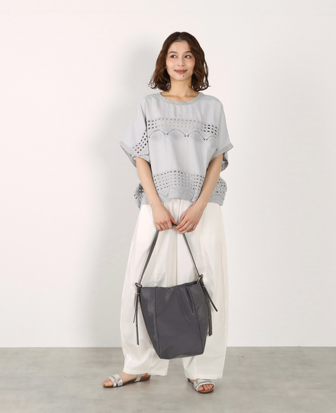 【ナイロンスクエアショルダーバッグ】 詳細画像 グレー 5