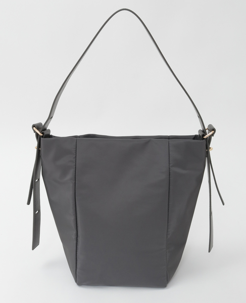 【ナイロンスクエアショルダーバッグ】 詳細画像 グレー 9