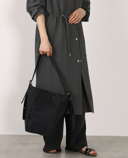 【ナイロンスクエアショルダーバッグ】 詳細画像 ブラック 4