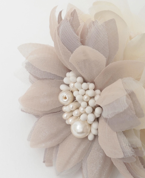 【ハレの日を華やかに彩るコサージュ】 詳細画像 アイボリー 6