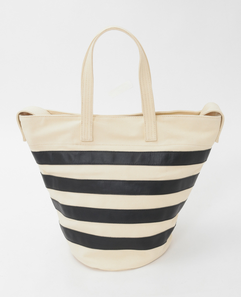 【Ampersand/アンパサンド】キャンバスボーダーバック 詳細画像 ナチュラル 3