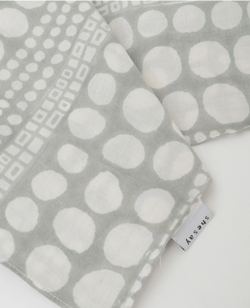 【ドット＆スクエアブロックプリントハンカチ】 詳細画像 グレー 3
