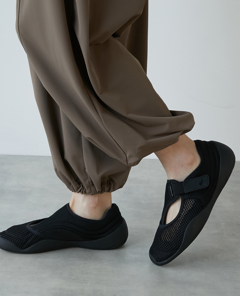 【LACOSTE/ラコステ】メッシュストラップスニーカー 詳細画像 ブラック 4