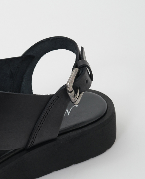 【NUOVO NICAR/ヌオヴォ二カール】レザーサンダル 詳細画像 ブラック 6