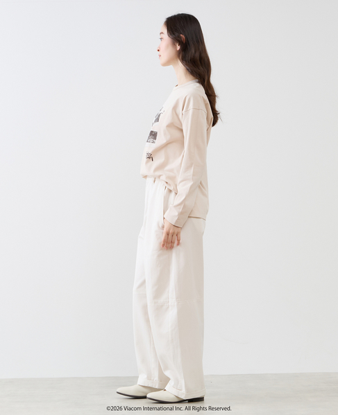 《コラボ》 Emily in Paris ロングスリーブTシャツ 詳細画像 ライトベージュ 5