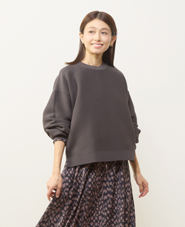 【超軽量ガーター編みクルーネックプルオーバー】