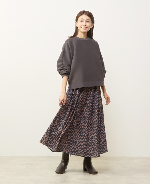 【超軽量ガーター編みクルーネックプルオーバー】 詳細画像 チャコールグレー 3