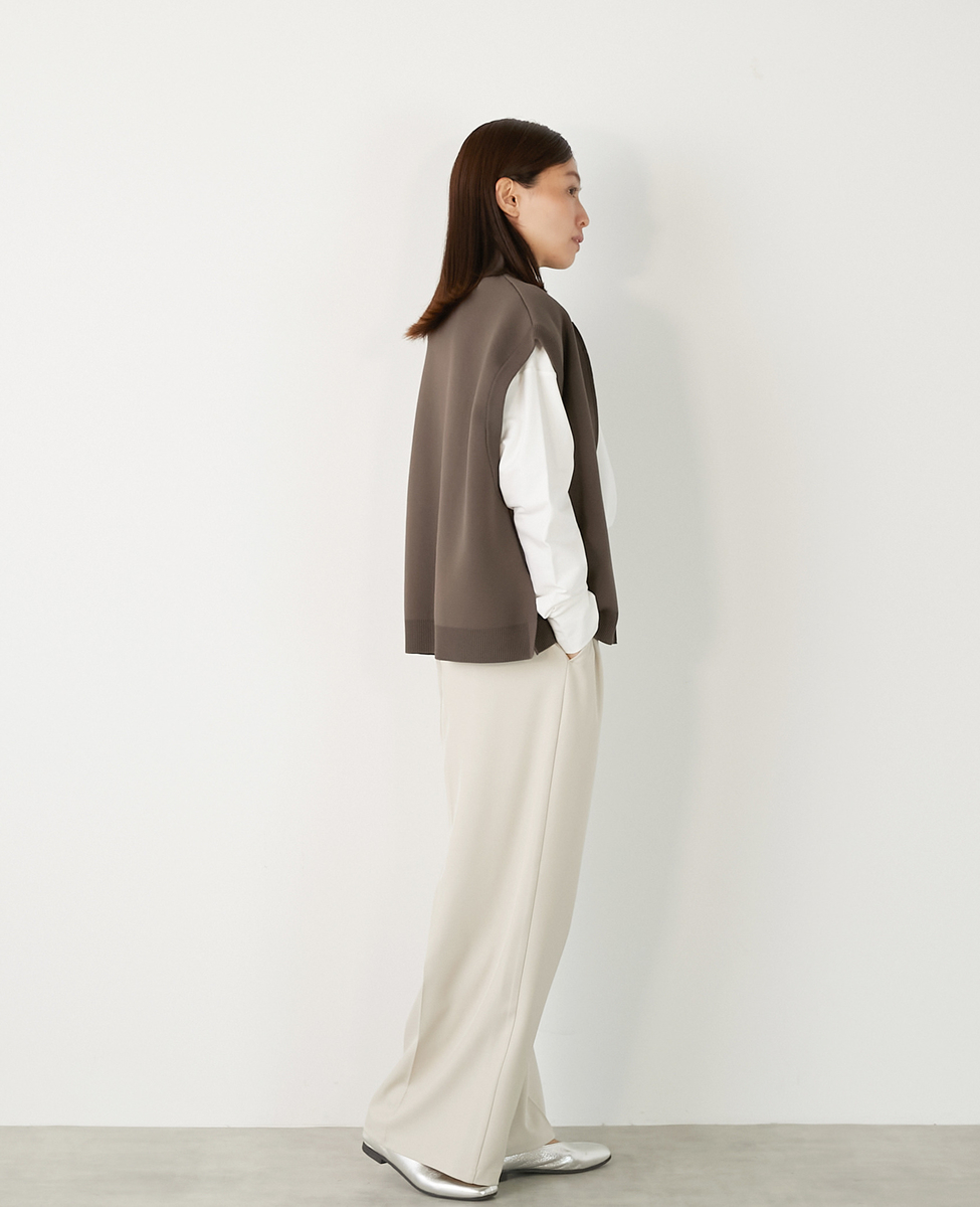 超軽量ジップアップハイネックベスト】｜MELROSE CLAIRE（メルローズ