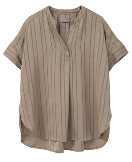 スキッパータックシャツ