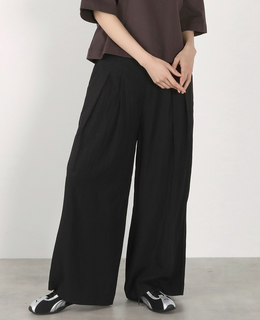 タックストレートパンツ