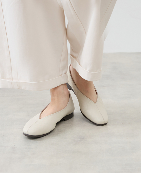Vカットフラットシューズ 詳細画像 ライトグレー 1