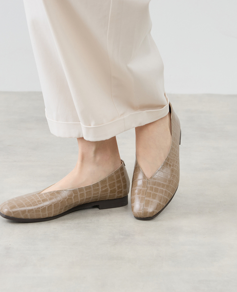 Vカットフラットシューズ 詳細画像 ベージュ 2