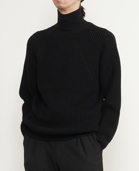 バトナー　SIGNATURE TURTLE NECK