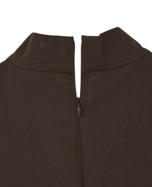 COTTON SABREタック＆スリットハイネックブラウス 詳細画像 ブラウン 3