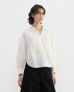 チリメンタイプライタースキッパーギャザーブラウス