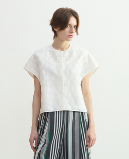 ドットジャガードショートジャケット