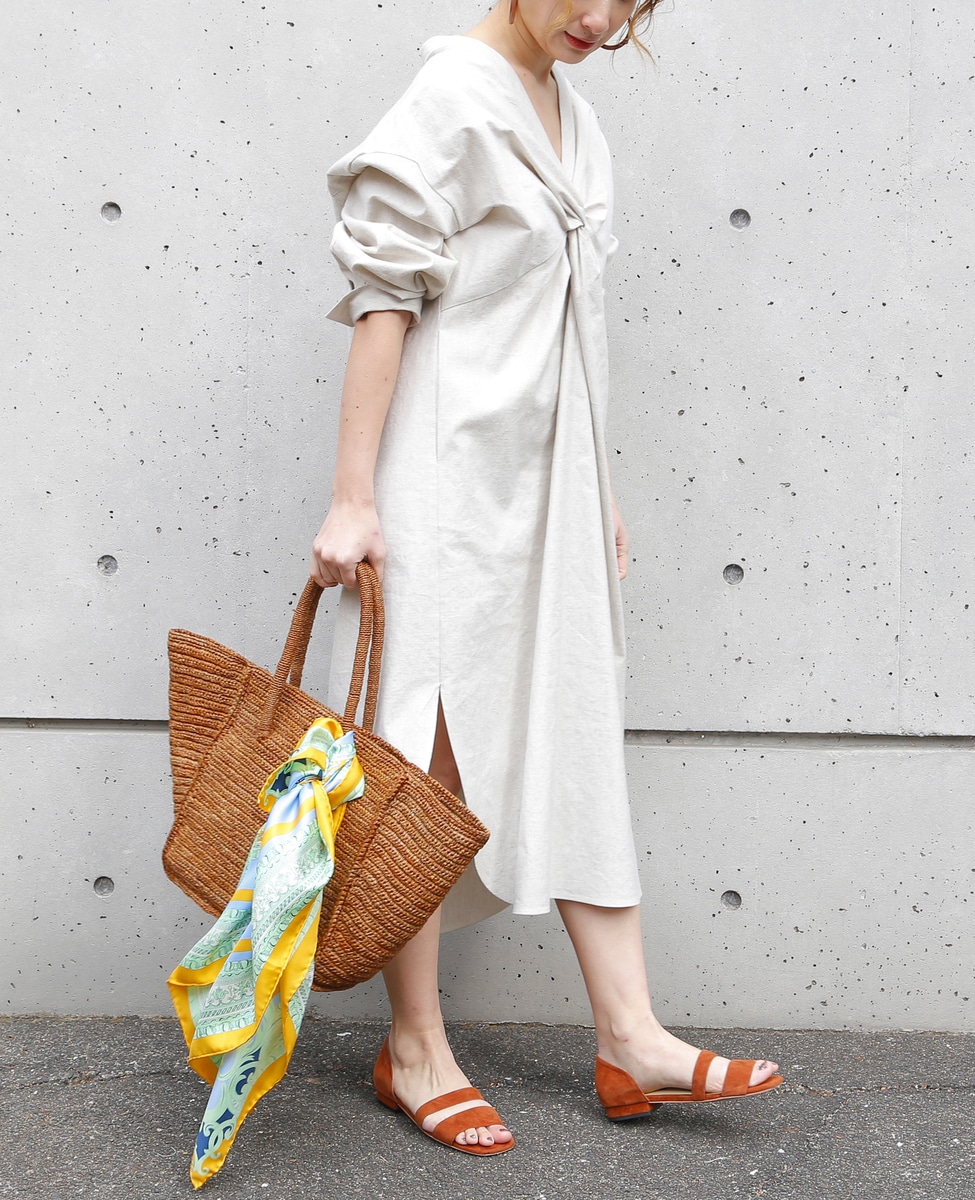 フロントねじりスタンドカラーワンピース 商品詳細 メルローズ公式通販 Melrose Store メルローズストア