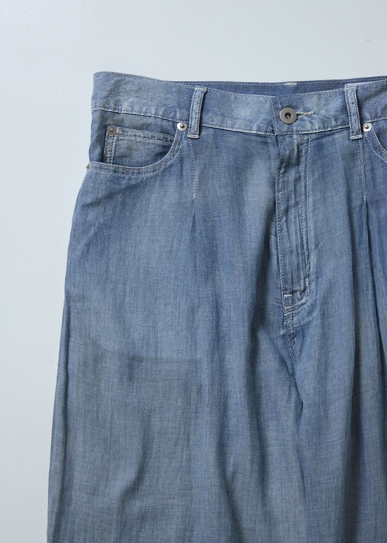5Pocket Tuck Pant front